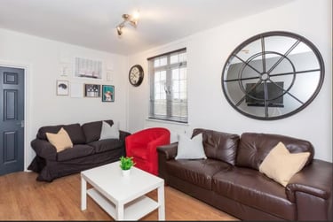 7 bed house, Malefant Street, Cathays, Cardiff, CF244QG - Image 1